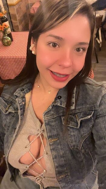 karolwhitee