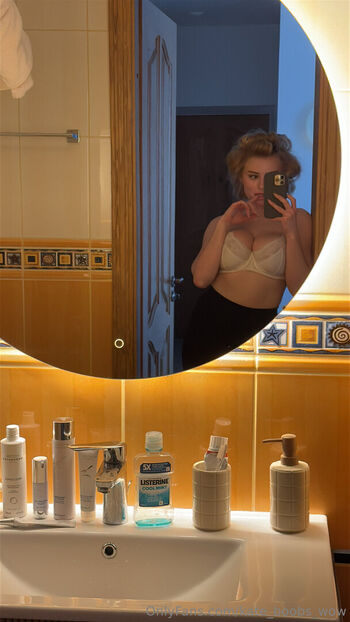 kate_boobs_wow