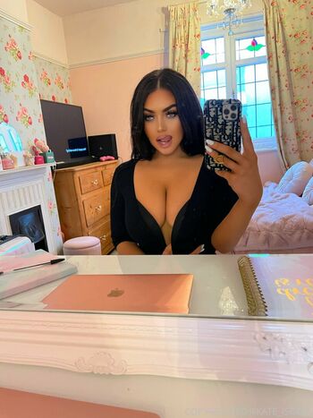 kate_isobel