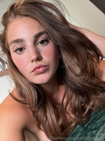 katiecarlyle18
