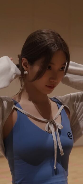 Kazuha Nakamura 中村 一葉