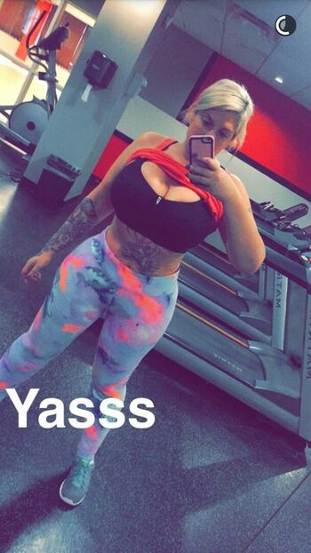 Kelli Staxxx