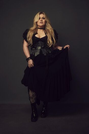 Kelly Clarkson