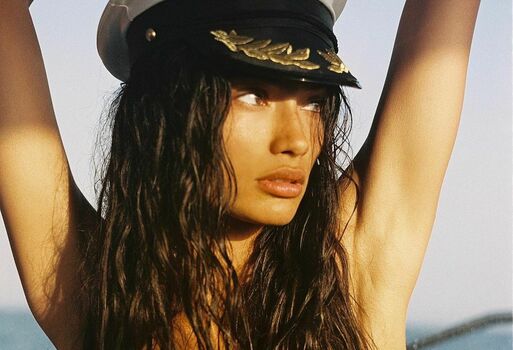 Kelly Gale