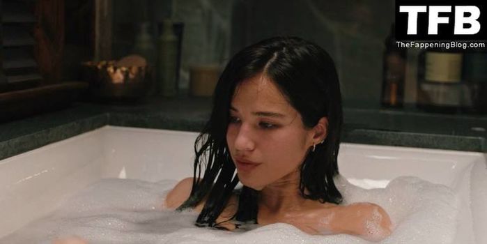 Kelsey Asbille Chow