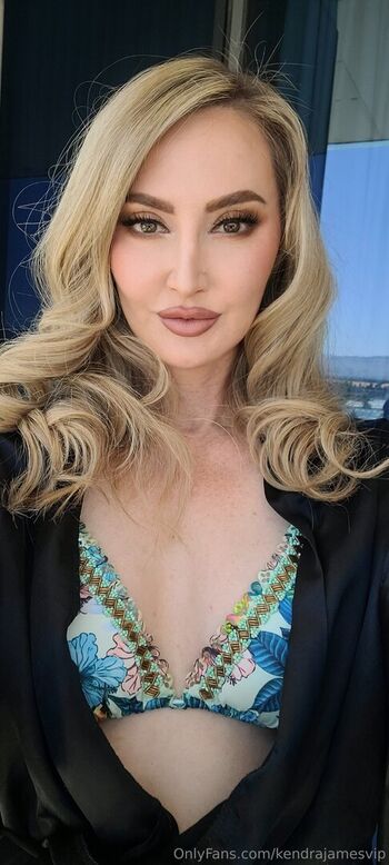 kendrajamesvip