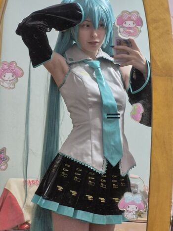 Kiki Glitter Cosplay