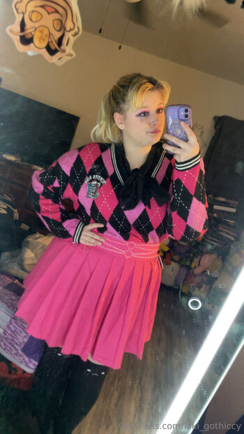 kiki_gothiccy