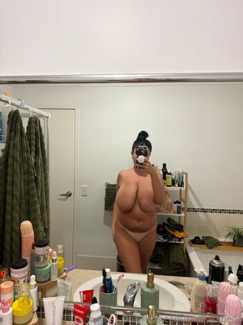 Kikiiscrying