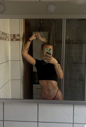 Kim.Lxv