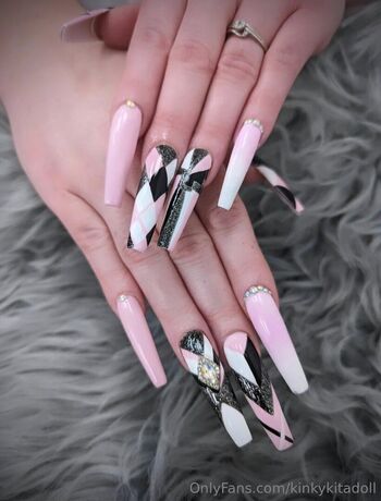 kinkykitadoll