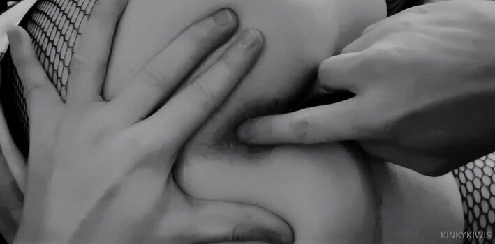 kinkykiwisx