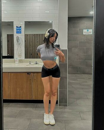 kiri_amari