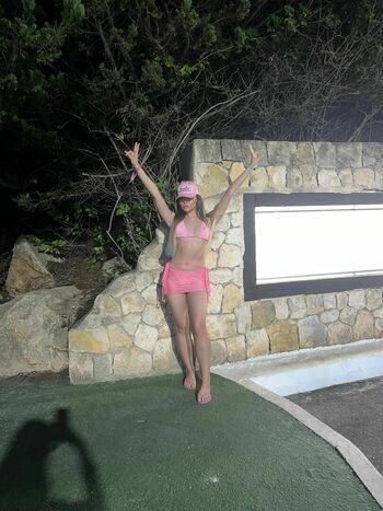 Kirsty D