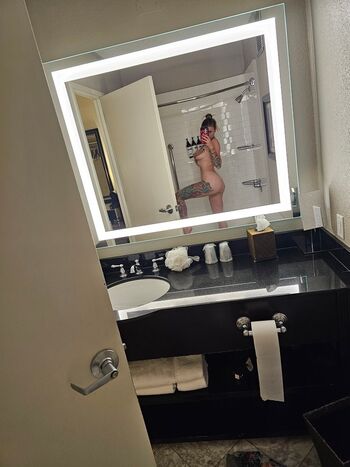 KittyKrystl