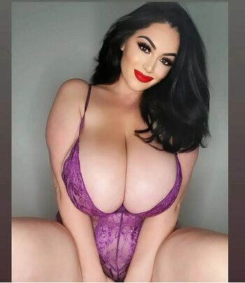 Klara Devine
