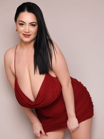 Klara Devine