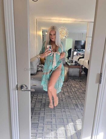 Lacey Evans