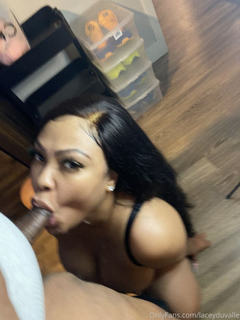 laceyduvalle