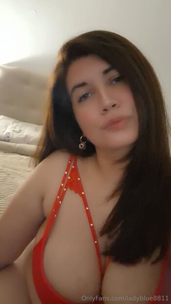 ladyblue8811