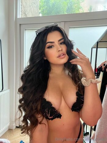 Laila Gomez