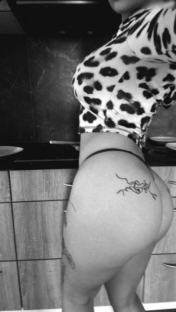 Lara.bttn