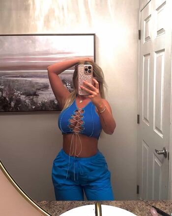 Lara Juicy