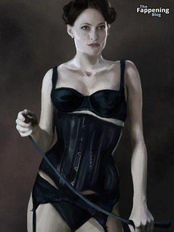 Lara Pulver