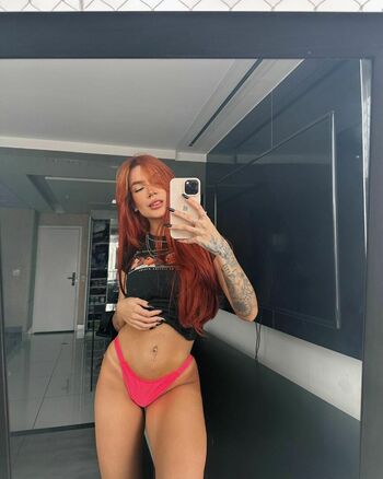 Lara Silva