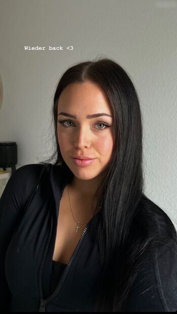 Lara.stxx