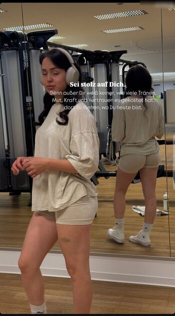 Lara.stxx