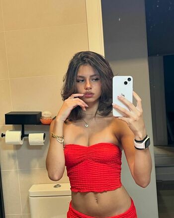 Larissa Kimberly