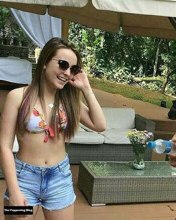 Larissa Manoela