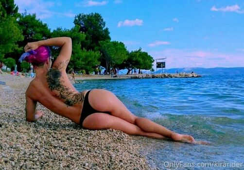 larraphoenix