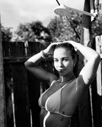 Laryssa Ayres