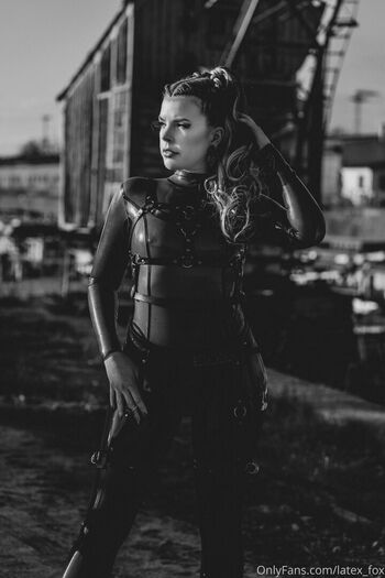 latex_fox