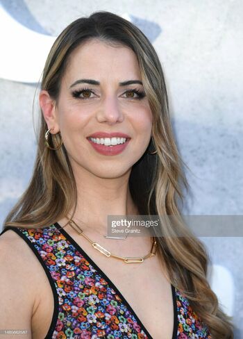 Laura Bailey