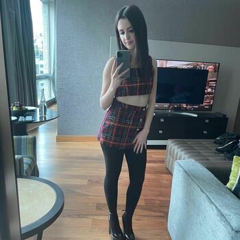 Laura Marano
