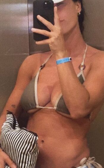 Laura Petard