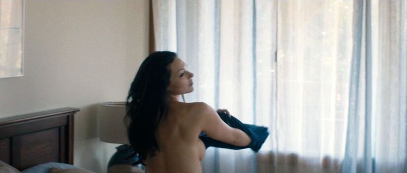 Laura Prepon