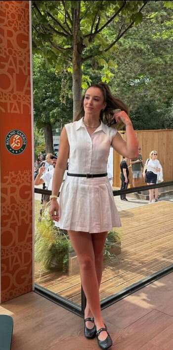 Laura Robson