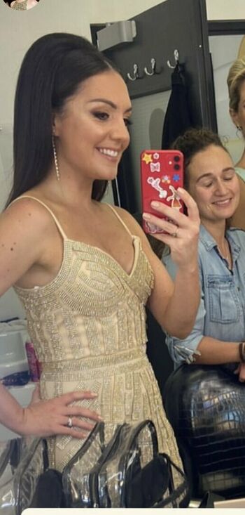 Laura Tobin