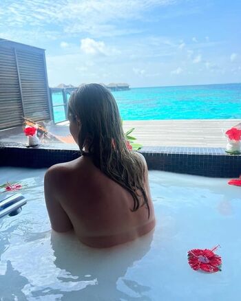 Laura Whitmore
