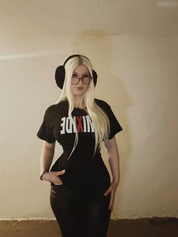 Laura.z57