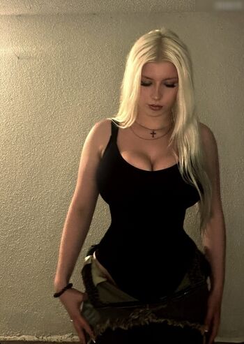 Laura.z57