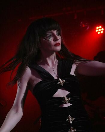 Lauren Mayberry