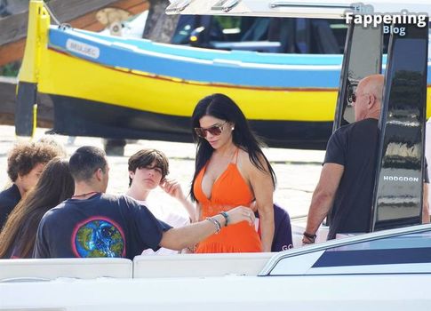 Lauren Sanchez
