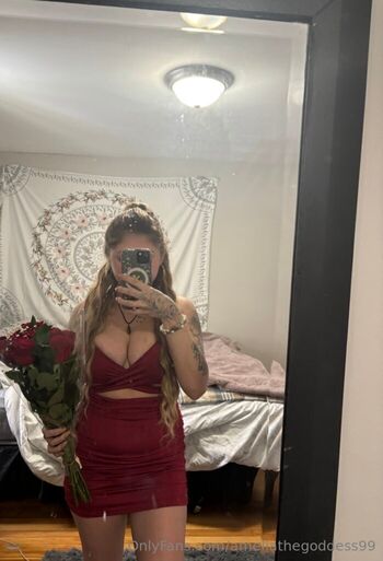 laylathegoddess19xo