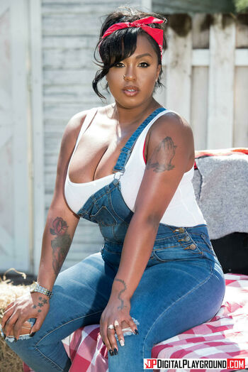 Layton Benton