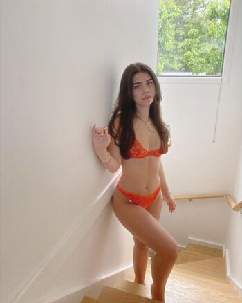 Leah Halton